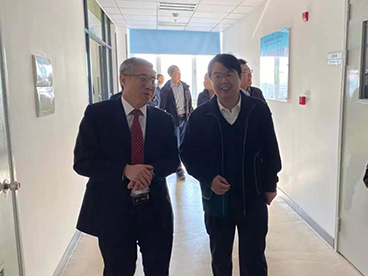 浦东新区管小军副区长一行10余人莅临K8官网现场调研CRO市场及公司业态