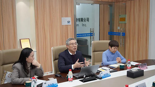 K8官网生物医药创始人&CEO陈春麟博士，药效部执行主任董文心博士，公司事务部总监周南梅等